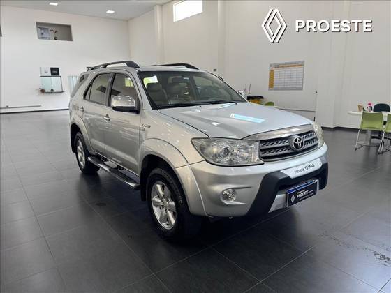 TOYOTA HILUX SW4 2.7 SR 4X2 16V GASOLINA 4P AUTOMÁTICO